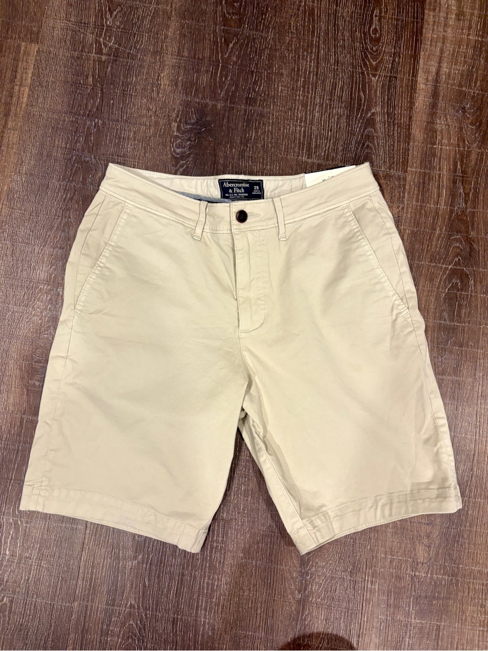Abercrombie & Fitch Men's Tan Flat-Front Chino Shorts